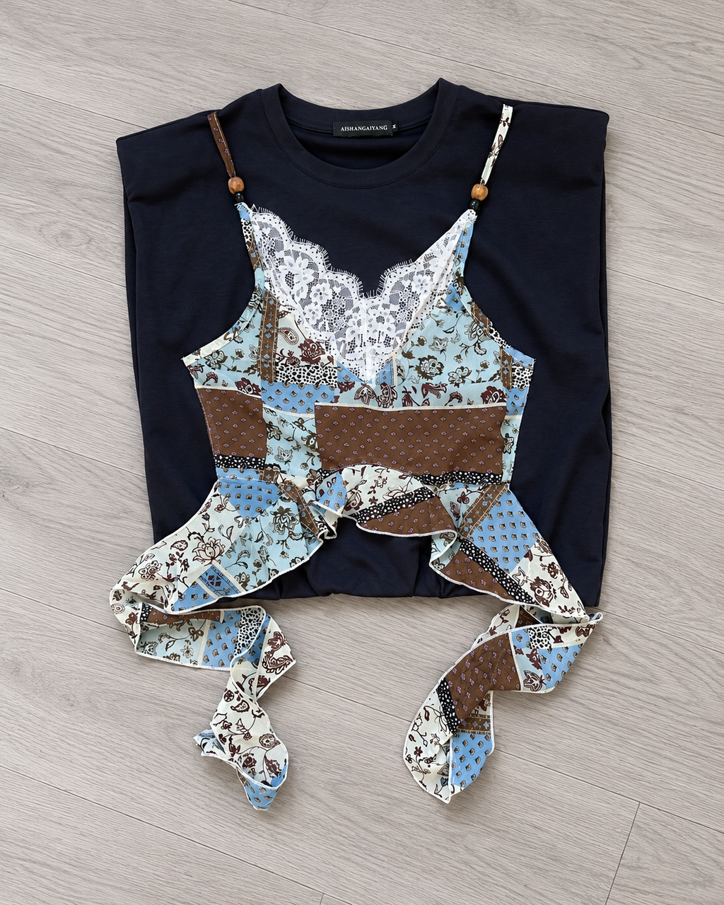 Elle Top